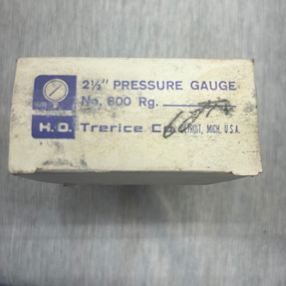 H.O. Trerice Co No 800 Rg 2.5 Inch Pressure Gauge 0-60 PSI‎ Brass Bottom Mount